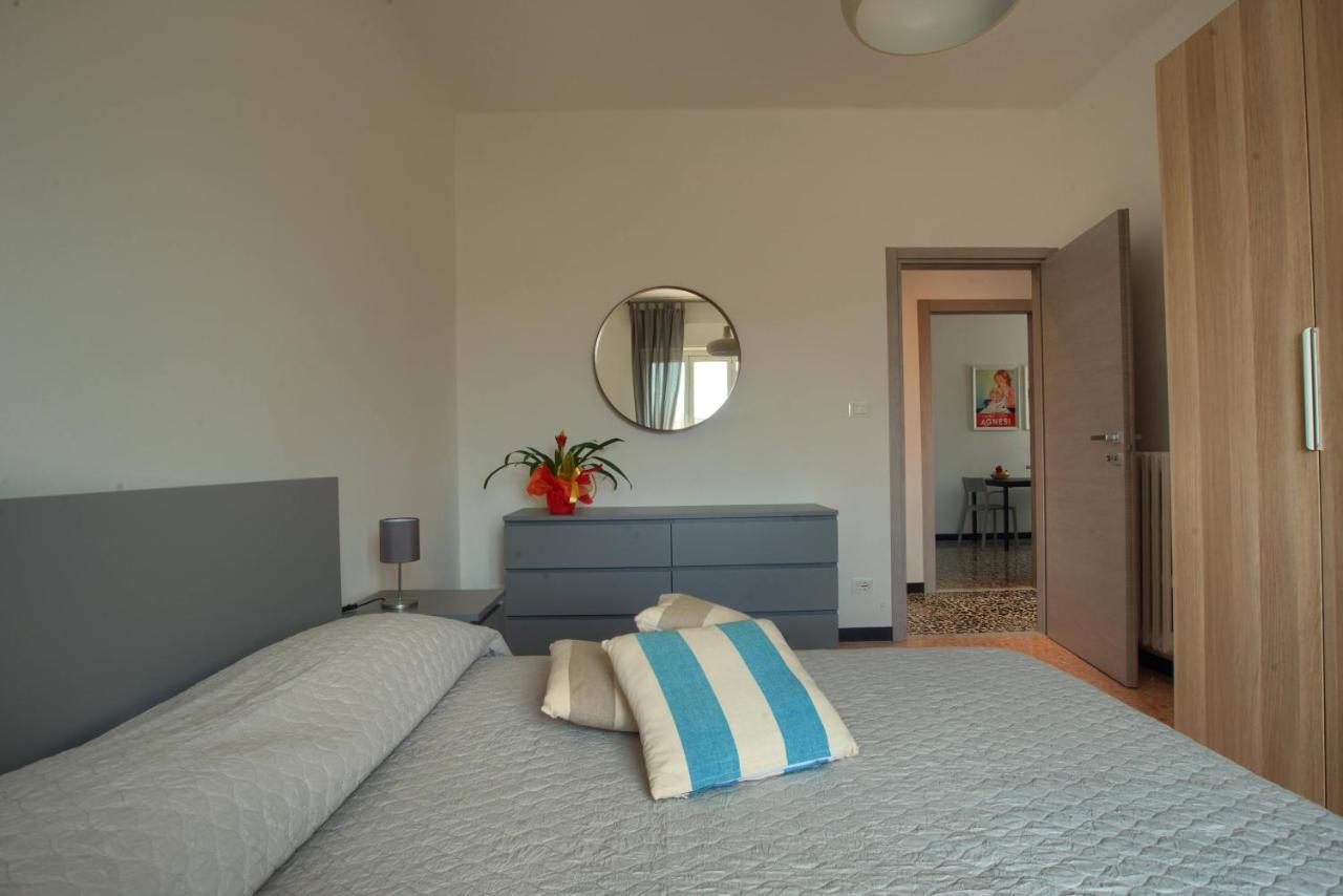 Appartamento Di Fronte Alla Pista Ciclabile Con 2 Camere Da Letto E Wifi 因佩里亚 外观 照片