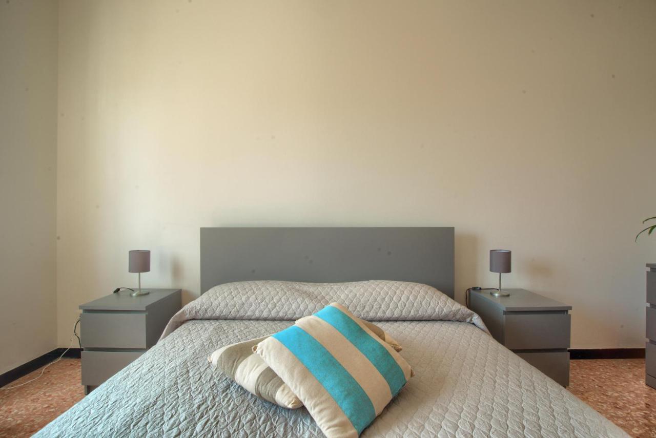 Appartamento Di Fronte Alla Pista Ciclabile Con 2 Camere Da Letto E Wifi 因佩里亚 外观 照片