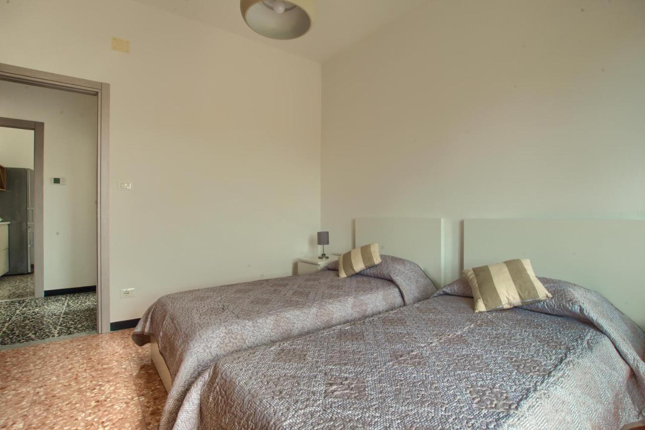 Appartamento Di Fronte Alla Pista Ciclabile Con 2 Camere Da Letto E Wifi 因佩里亚 外观 照片