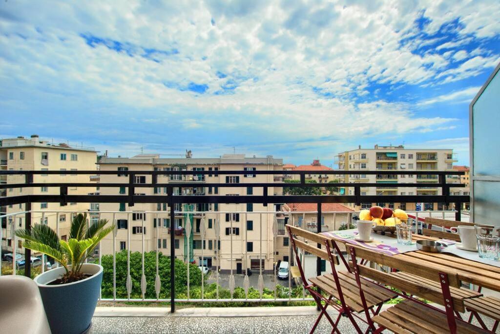 Appartamento Di Fronte Alla Pista Ciclabile Con 2 Camere Da Letto E Wifi 因佩里亚 外观 照片